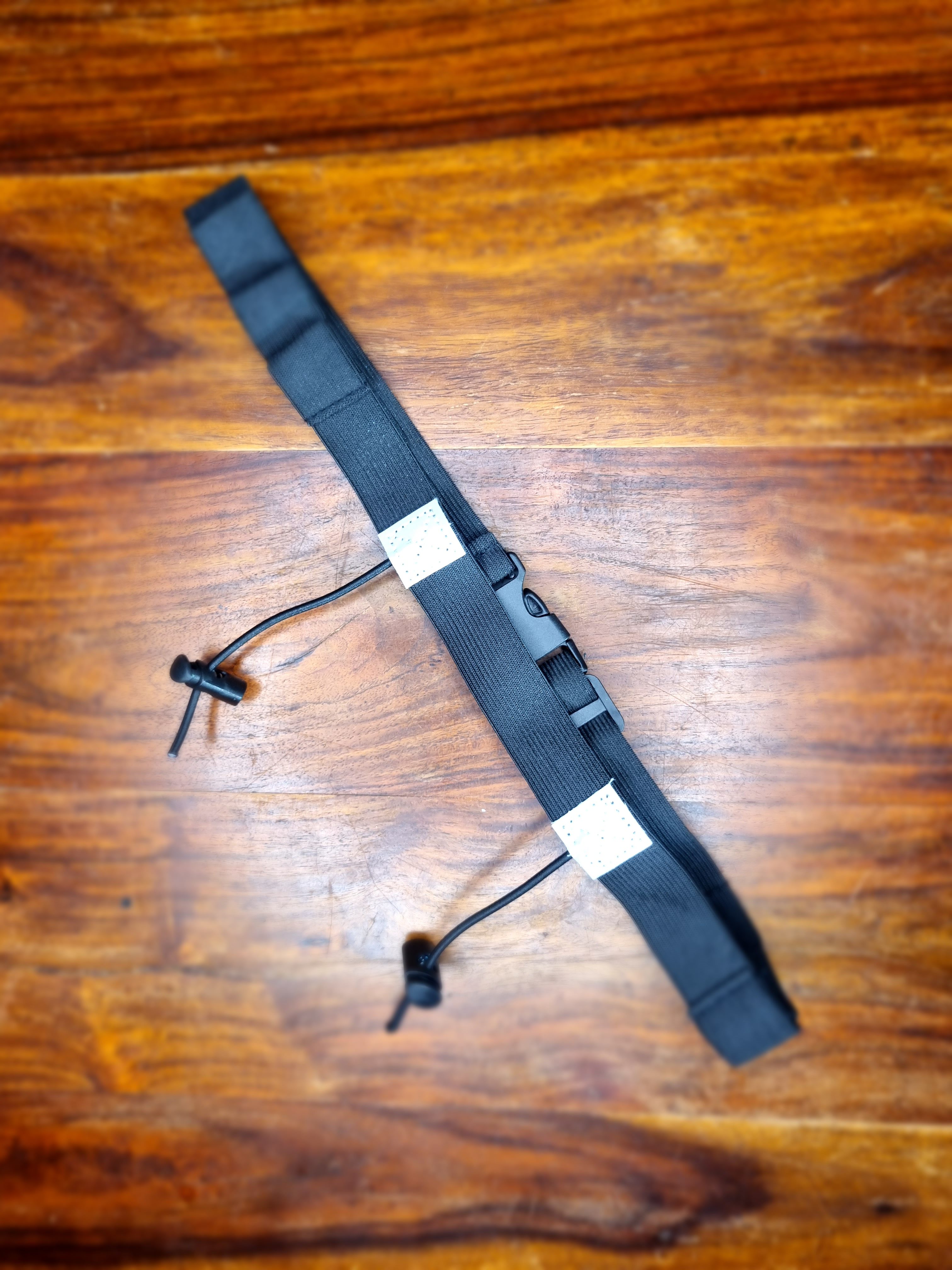 Numerolappuvyö geelikiinnityksillä